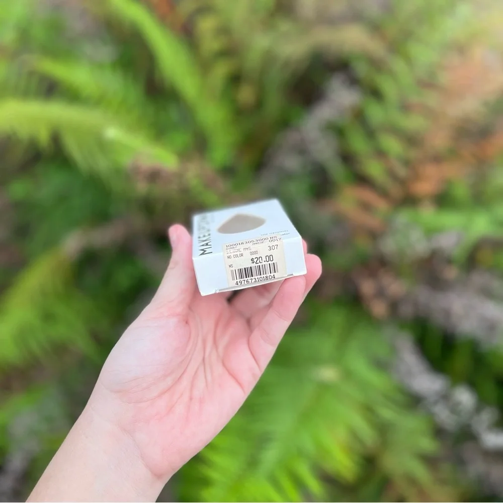 BNIB Makeup Drop